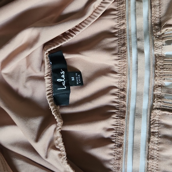 New With No Tags- SEXY Lulu's Tan Lace Bodysuit M - Picture 8 of 8